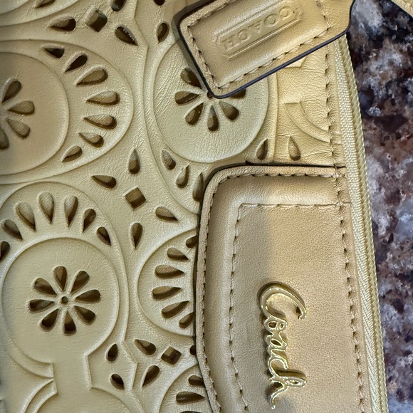 Coach Lemon Floral Cutout Small Leather Handbag NWT - Picture 5 of 6
